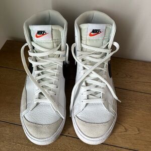 Nike Blazer Mid ‘77